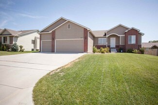 4684 N Briargate Ct, Park City, KS 67219
