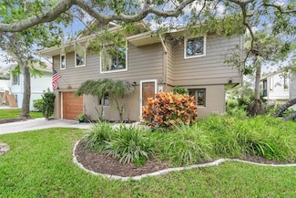 1011 S Pointe Alexis Dr, Tarpon Springs, FL 34689