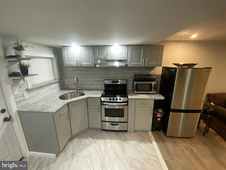 1161 Overington St, Philadelphia, PA 19124