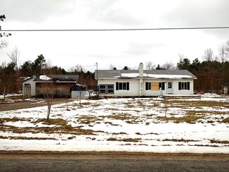 6404 W Randall Rd, Lake City, MI 49651