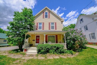 24 Smith St, Ludlow, VT 05149