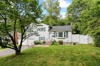185 Knollwood Rd, Newington, CT 06111