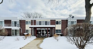 127 N Wolf Rd Unit 42A, Wheeling, IL 60090