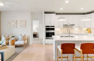 4 Winslow Ln Unit 408, Grafton, MA 01536