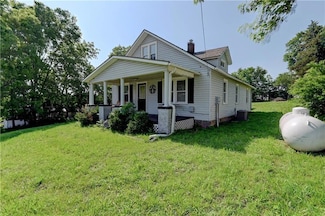 104 3rd St, Agency, MO 64401