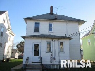 1915 16th St, Moline, IL 61265