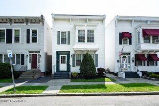 538 7th Ave, Troy, NY 12182