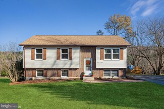1207 Allview Dr, Hampstead, MD 21074