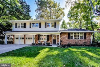 8309 Chivalry Rd, Annandale, VA 22003