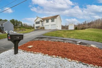 72 Ferry St, South Grafton, MA 01560