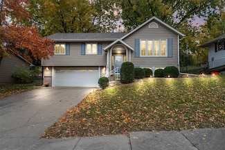 1506 W 14th St S, Newton, IA 50208