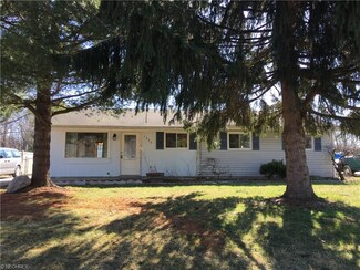 1336 Brookdale Ln, Kent, OH 44240