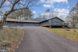 17167 Simpson Cir, Paeonian Springs, VA 20129