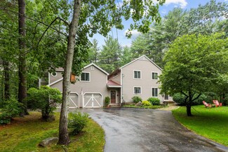 16 Circuit Rd, Cape Neddick, ME 03902