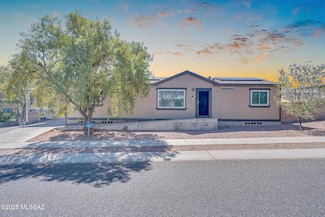 2962 E Acacia Club Ln, Tucson, AZ 85706