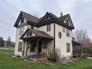 403 E Wisconsin St, Viola, WI 54664