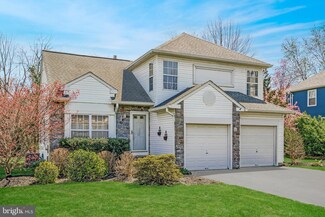 2217 Buckingham Dr, Warrington, PA 18976