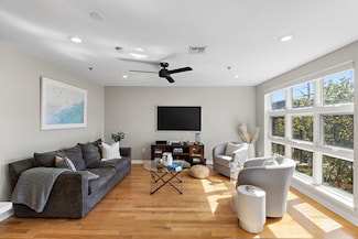 659 1st St Unit 410, Hoboken, NJ 07030