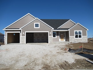 1630 Creekview Ln, Oconomowoc, WI 53066
