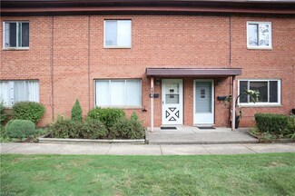 1664 Ridgewick Dr, Wickliffe, OH 44092