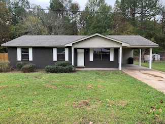 1085 Warrior Dr, Starkville, MS 39759