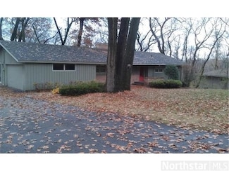 18201 Hermitage Way, Minnetonka, MN 55345