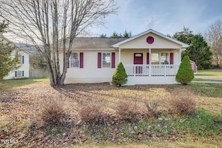 323 Mountain Ash Dr, Dryden, VA 24243