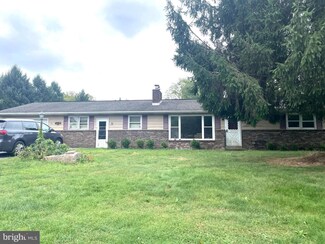 95 Sandy Hill Rd, Denver, PA 17517