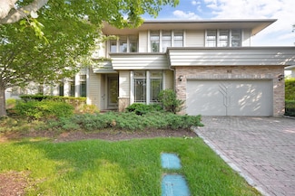 19 Holiday Pond Rd, Jericho, NY 11753