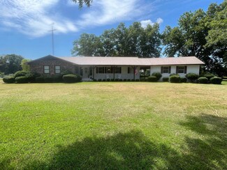 2075 Lowman Loop, Dozier, AL 36028