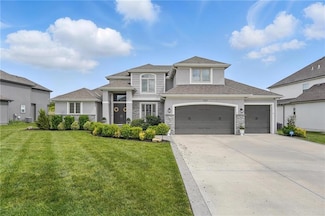 8833 N Crescent Ave, Kansas City, MO 64157