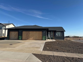 628 Bull Run Dr, Box Elder, SD 57719