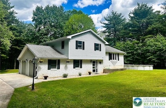 93 Sassafras Rd, Lehighton, PA 18235