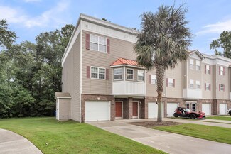 4630 N Palm View Cir, North Charleston, SC 29418