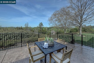 2009 Ptarmigan Dr Unit 2, Walnut Creek, CA 94595