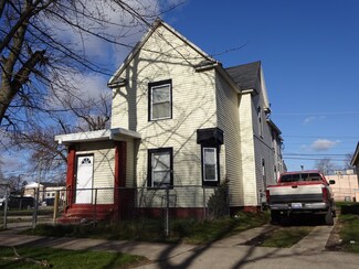 1065 Caulfield Ave SW, Grand Rapids, MI 49503