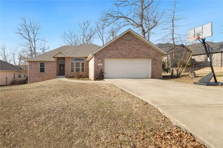20 Ravenglass Ln, Bella Vista, AR 72714