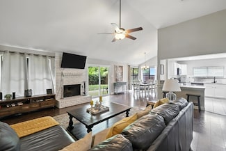 4205 Whitman Ln, Grand Prairie, TX 75052