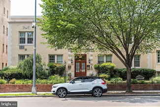 3022 Wisconsin Ave NW Unit 103, Washington, DC 20016