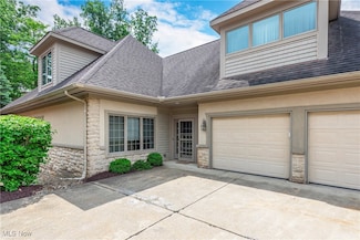 7297 Players Club Dr Unit 49, Painesville, OH 44077
