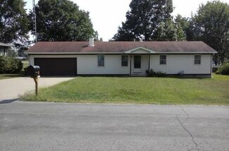 102 W Duncan Dr, Savannah, MO 64485