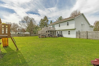 1087 Lori Ln, Sun Prairie, WI 53590