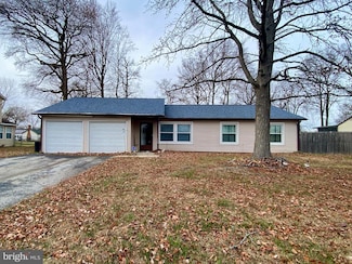 112 Snow Drop Ln, Penns Grove, NJ 08069