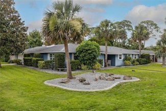 38 Fairway Cir, New Smyrna Beach, FL 32168