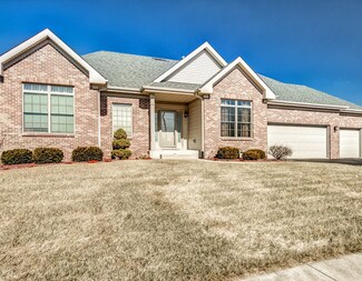4299 Westwood Ln, Rockford, IL 61101