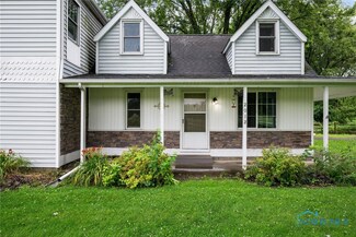 2012 S Berkey Southern Rd, Swanton, OH 43558