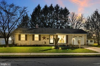 210 E Hemlock St, Palmyra, PA 17078