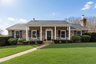 1222 Pinehurst Rd, Staunton, VA 24401