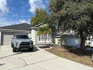 3785 Huntwicke Blvd, Davenport, FL 33837