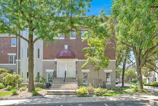 218 Saint Michaels Walk, Union City, NJ 07087